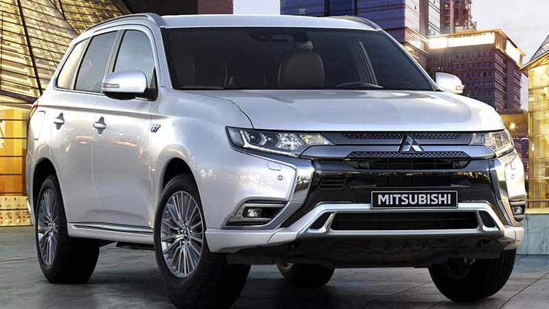 مقایسه میتسوبیشی اوتلندر Phev با هیوندای سانتافه و رنو کولیوس