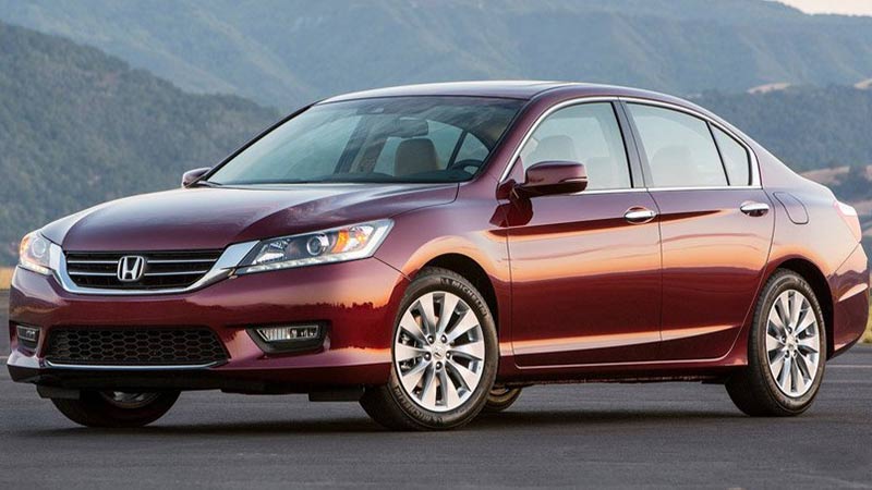 مقایسه هوندا آکورد LX-B با نیسان تینا و هیوندای سوناتا ۲۰۱۳