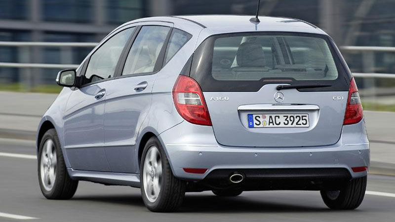 مقایسه مرسدس‌ بنز کلاس A با فولکس گلف GTI2018