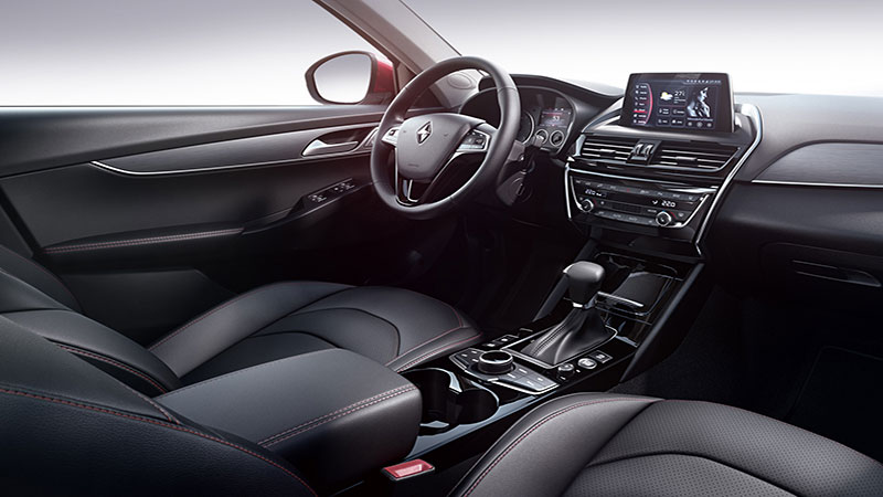 مقایسه بورگوارد BX5 با تویوتا C-HR