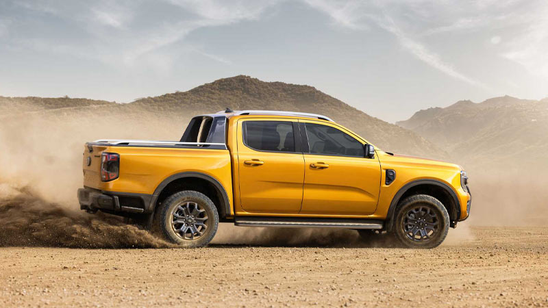 نمای جانبی پیکاپ فورد رنجر (Ranger) ۲۰۲۲