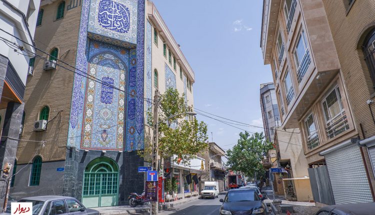 مسجد در محله ازگل تهران