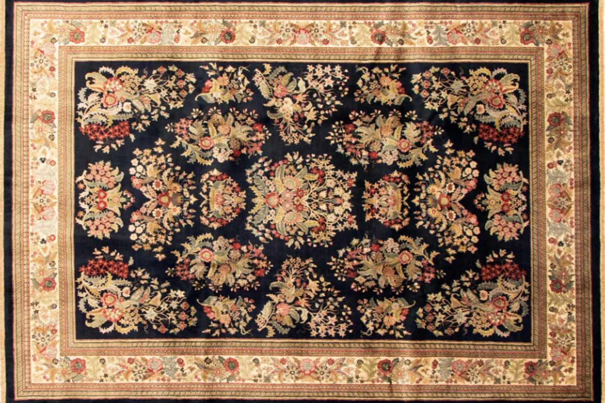نمونه‌ای از فرش انگلیسی دستباف