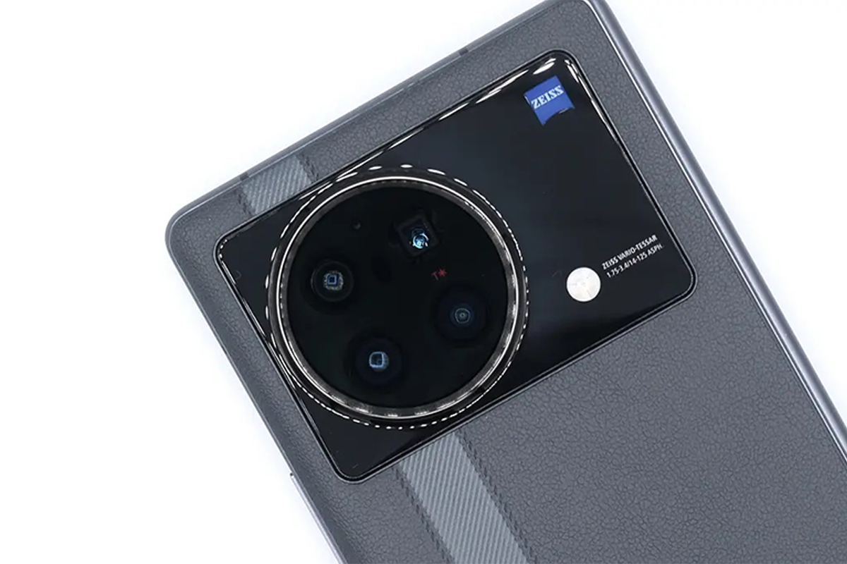 Vivo X Fold